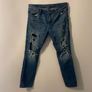 American Eagle blue jeans ￼